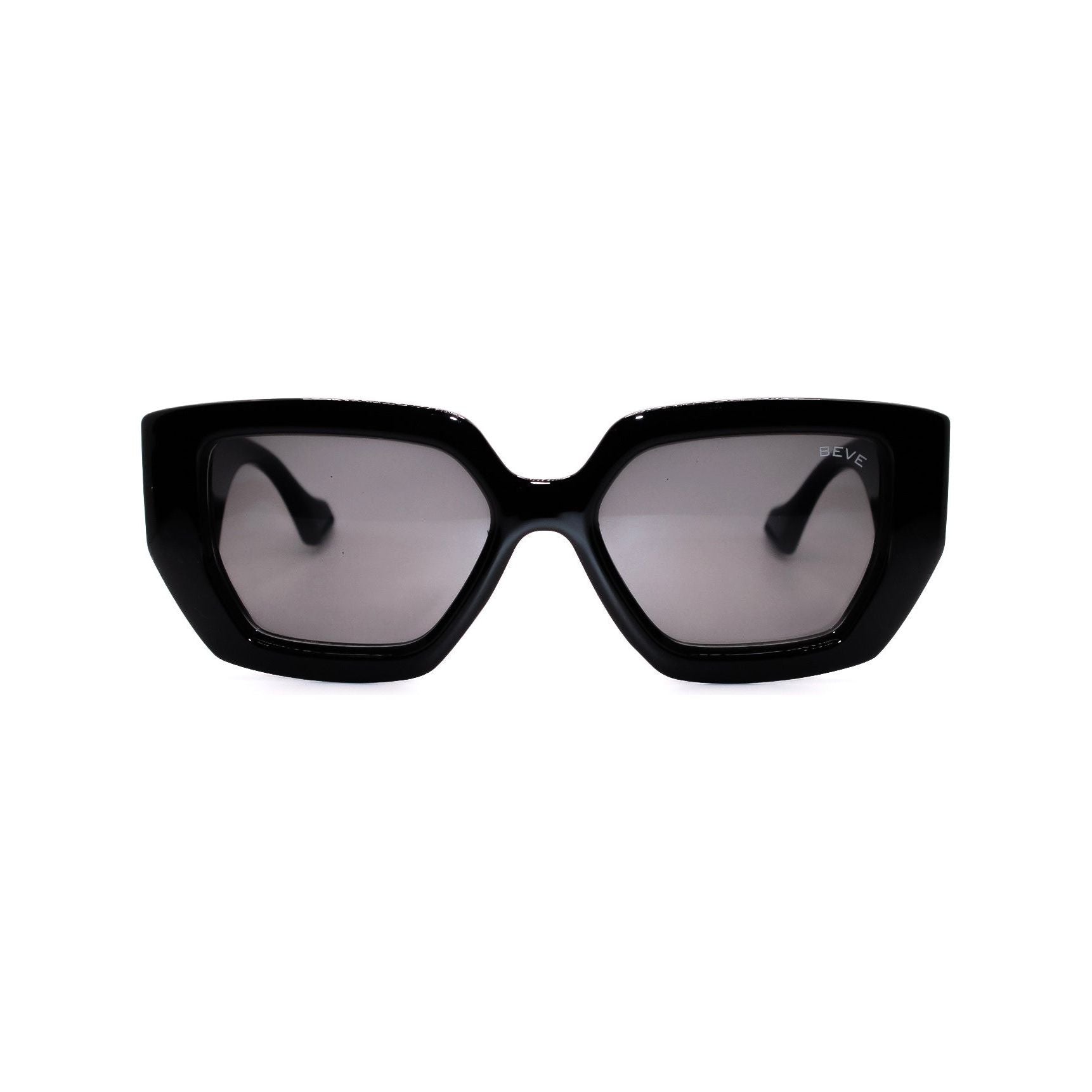 MAIN CHARACTER - BLACK